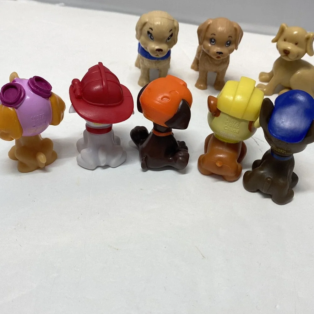 Paw Patrol Dog Toys Small Figures PLUS Other Doggies On The Go Travel‎ Fun HG2